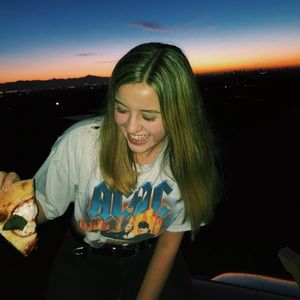 Meet your Posher, Abby